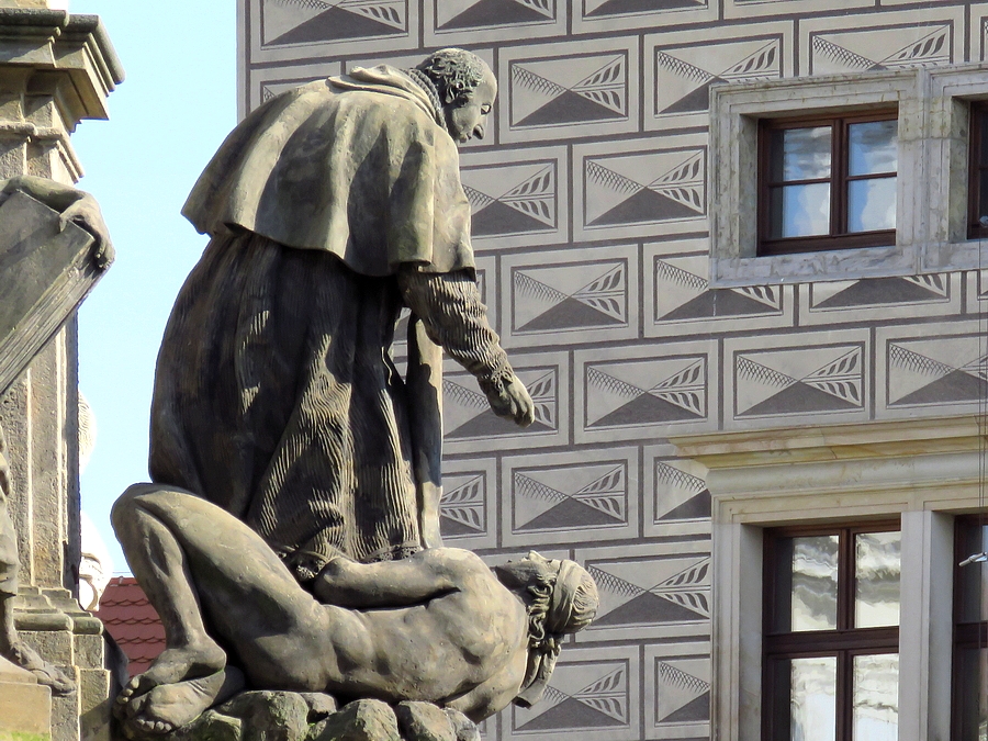 Hrad�ansk� n�m�st�